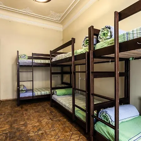 Леосфера Hostel