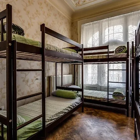 Hostel Леосфера
